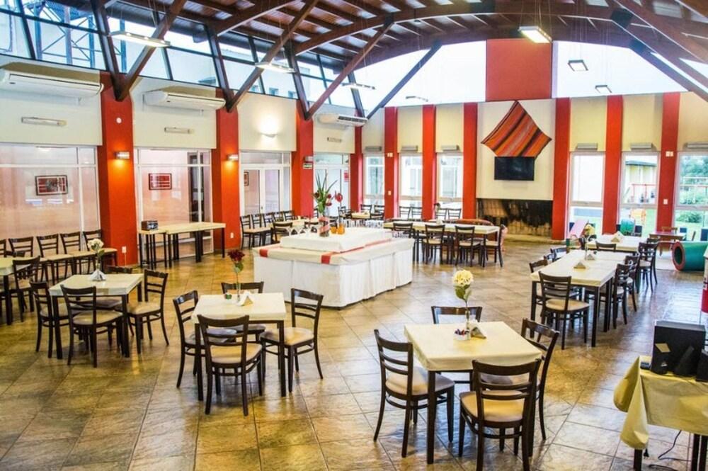 Howard Johnson Inn Rosario De La Frontera Exterior photo